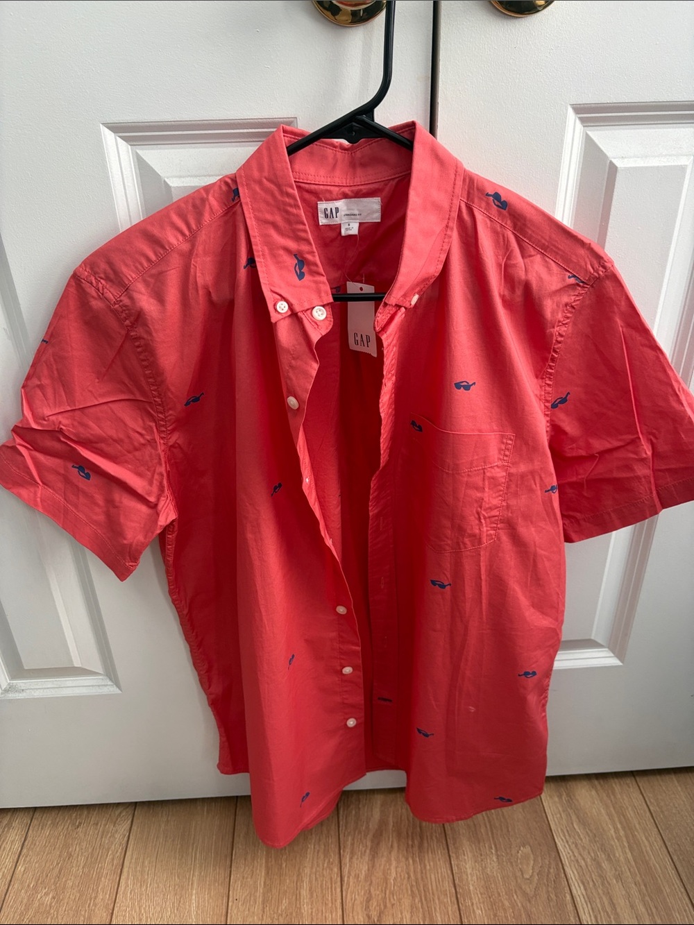GAP Men's Coral Button-Up Short Sleeve Shirt with Navy Whale Embroidery